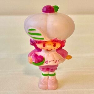 Vintage Strawberry Shortcake Raspberry Tart Figurine